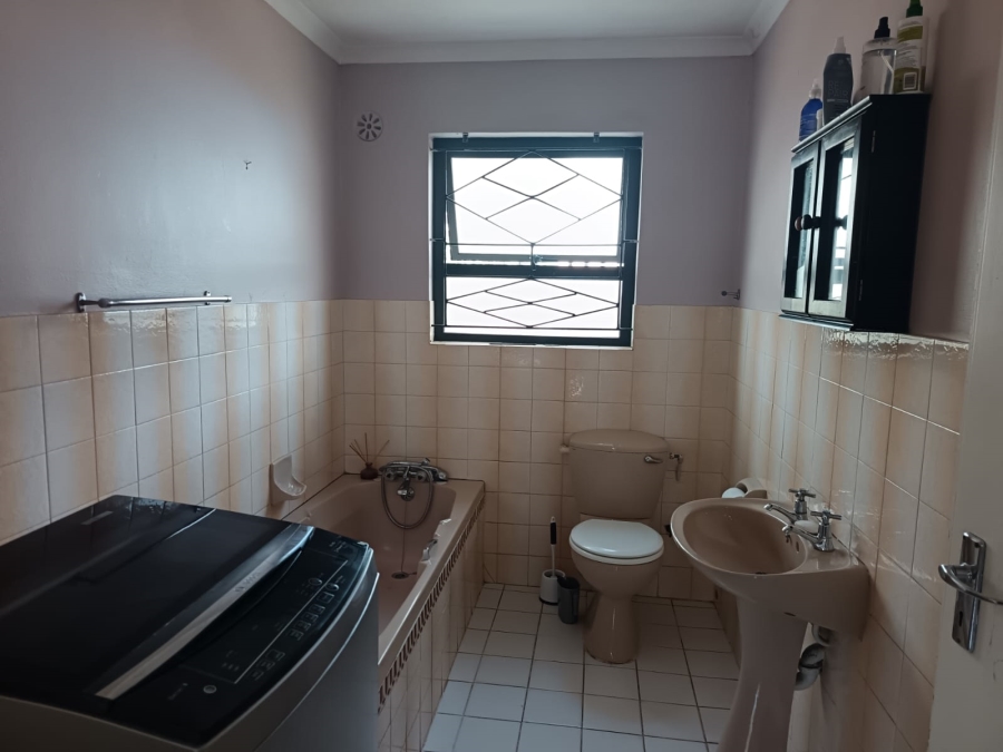 4 Bedroom Property for Sale in Athlone Western Cape